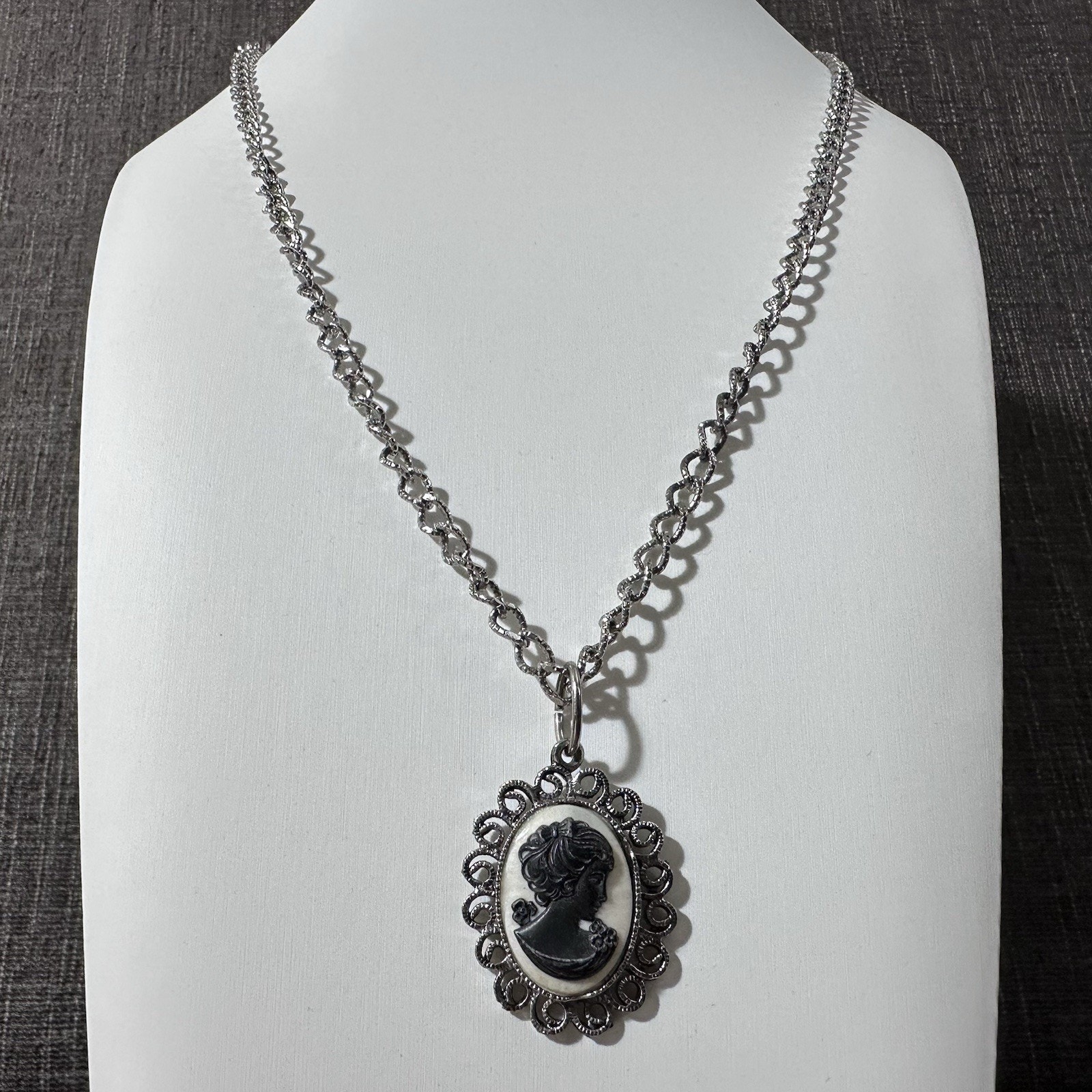 Black Cameo Necklace On Silver Tone Chain 25$